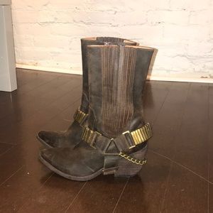 JEFFREY CAMPBELL slash- hi boots sz 7.5